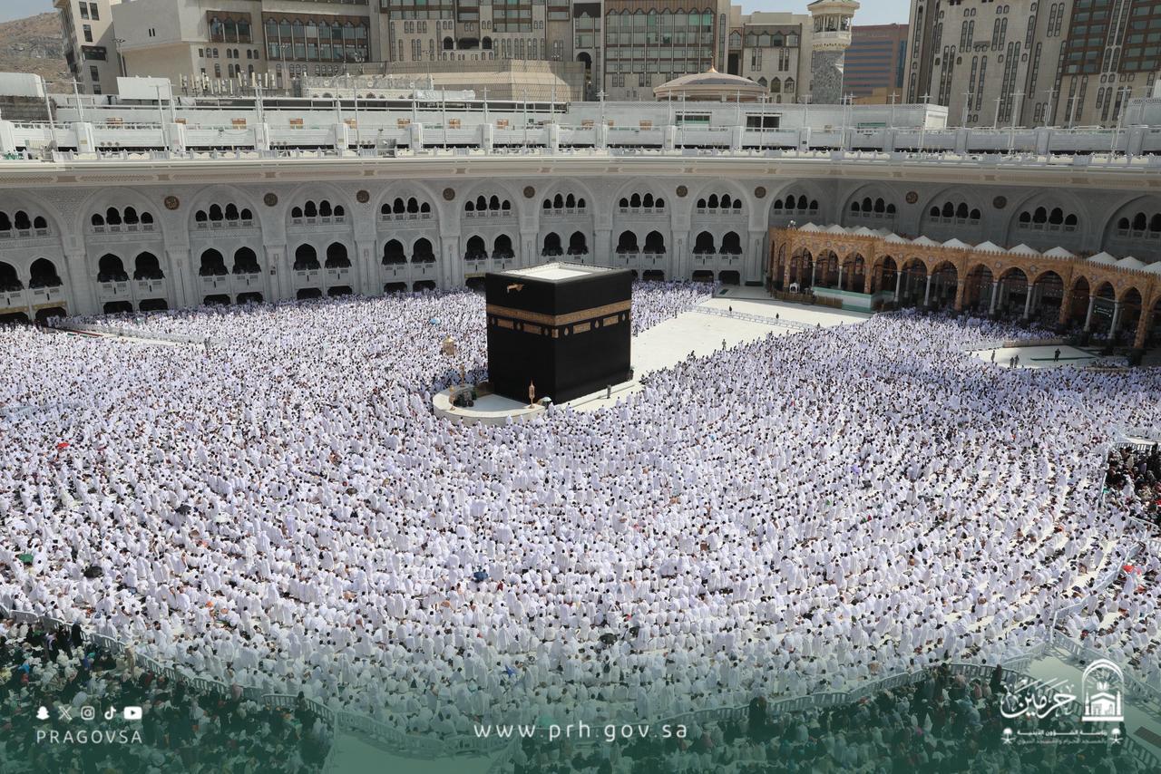 ترجمة خطب الجمعة في الحرمين الشريفين تصل إلى العالم بدعمٍ تقنيٍ متقدم